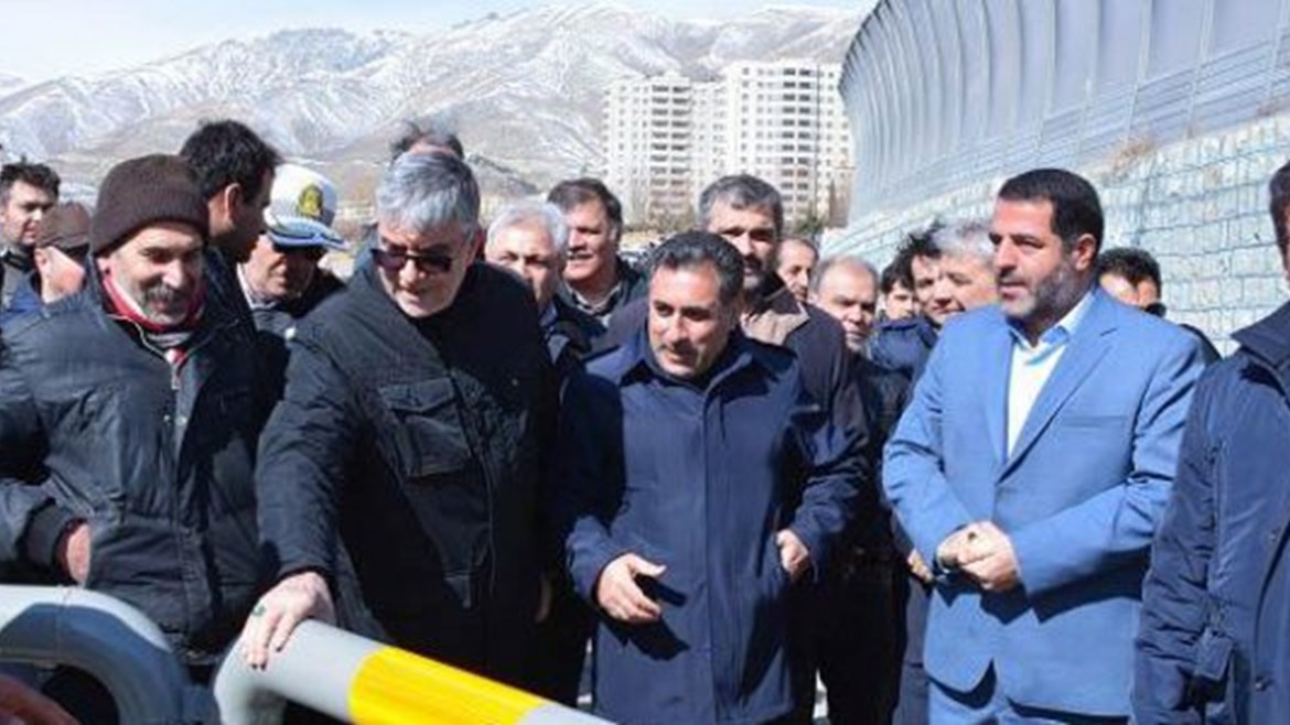 قطعه یک آزادراه تهران – شمال زیر بار ترافیک رفت