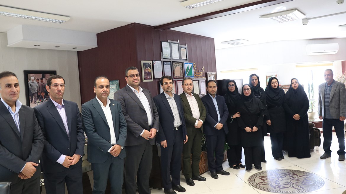 جلسه ارزیابی تعالی شرکت ملی ساختمان در  بنیاد مستضعفان