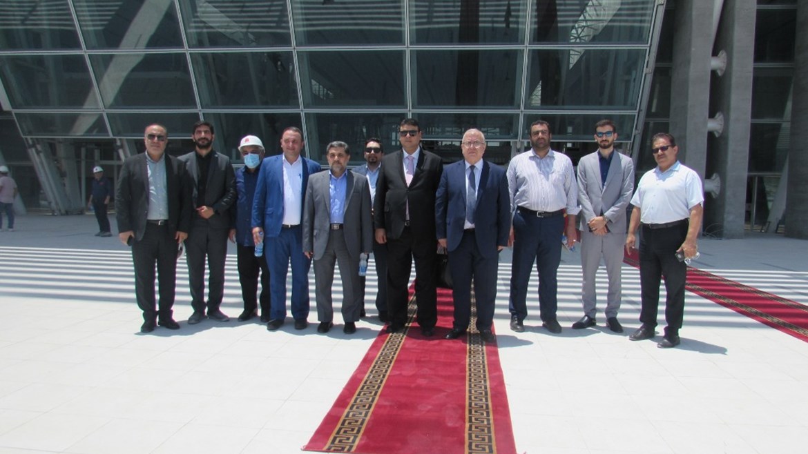گزارش تصویری بازدید نمایندگان و سفرای کشور سوریه از ترمینال جدید فرودگاه کیش به میزبانی مدیر عامل شرکت ملی ساختمان و مدیر شعبه کیش مورخ 1401/03/14
