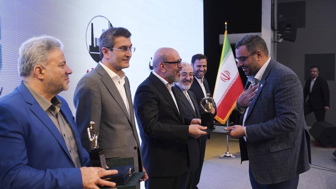 شرکت ملی ساختمان حائز رتبه برتر در میان شرکت‌های بنیادی و رتبه نخست در بین شرکت‌های هلدینگ پایا سامان پارس شد
